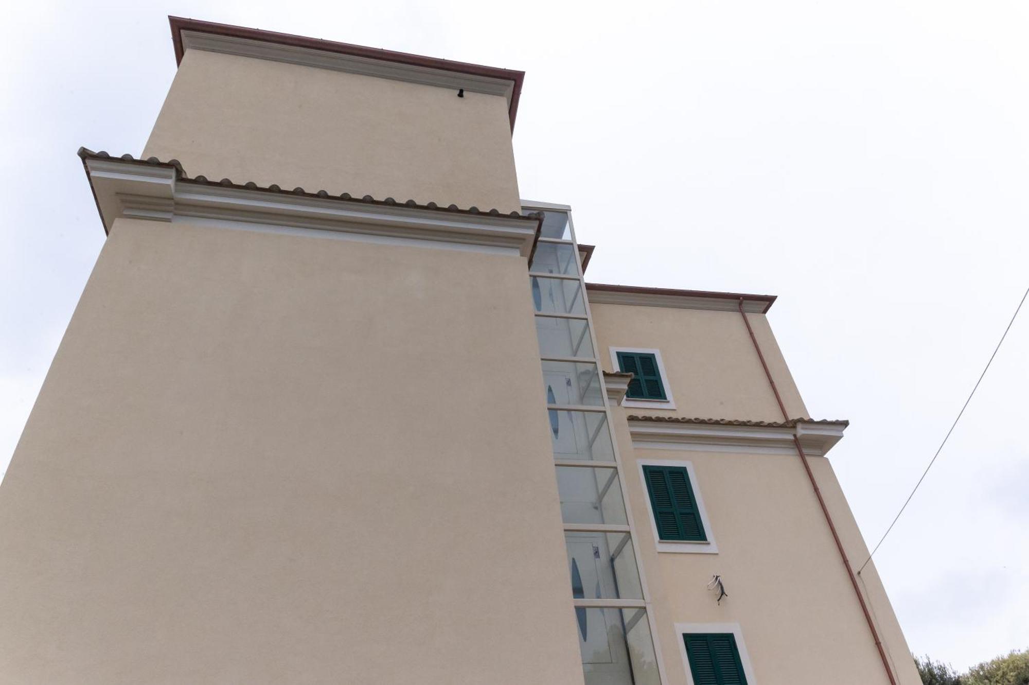 Abitare Il Tempo-Elegante E Moderno-Ad 1 Bus Da Roma Apartment Велетри Екстериор снимка